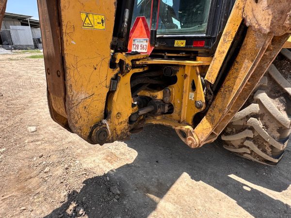 Retroexcavadora 2015 Caterpillar 420FIT - Image 6