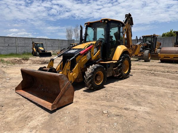 Retroexcavadora 2015 Caterpillar 420FIT - Image 2