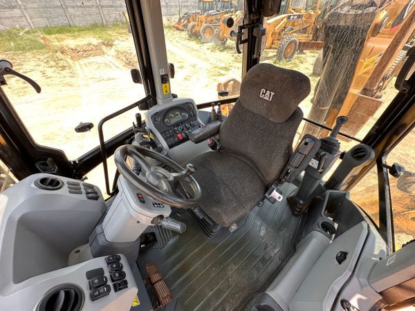 Retroexcavadora 2015 Caterpillar 420FIT - Image 8