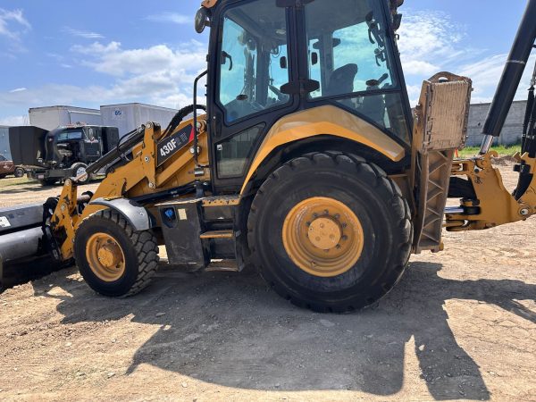 Retroexcavadora 2017 Caterpillar 430FIT - Image 6