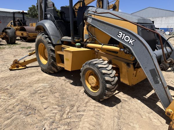 Retroexcavadora 2014 John Deere 310K - Image 4